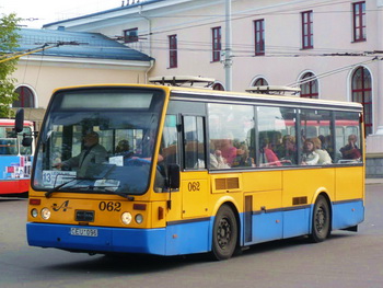 13 maršruto autobusas
